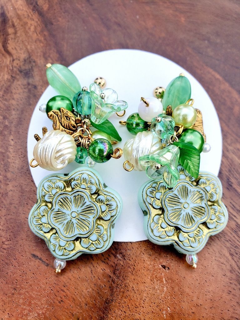 【じゃらじゃら】イメージイヤリング/ピアス【だめぷり】