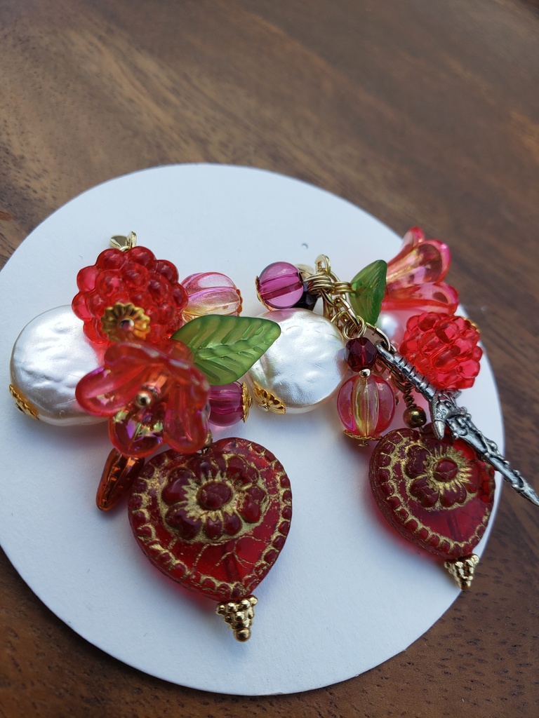 【じゃらじゃら】イメージイヤリング/ピアス【だめぷり】