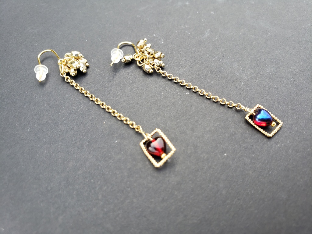 【じゃらじゃら】キャライメージピアス/イヤリング【はずびん】チームV