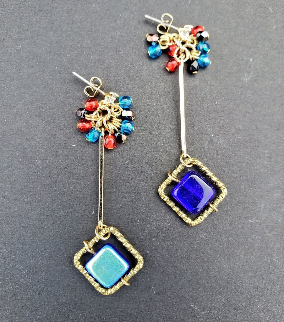 【じゃらじゃら】キャライメージピアス/イヤリング【はずびん】チームV