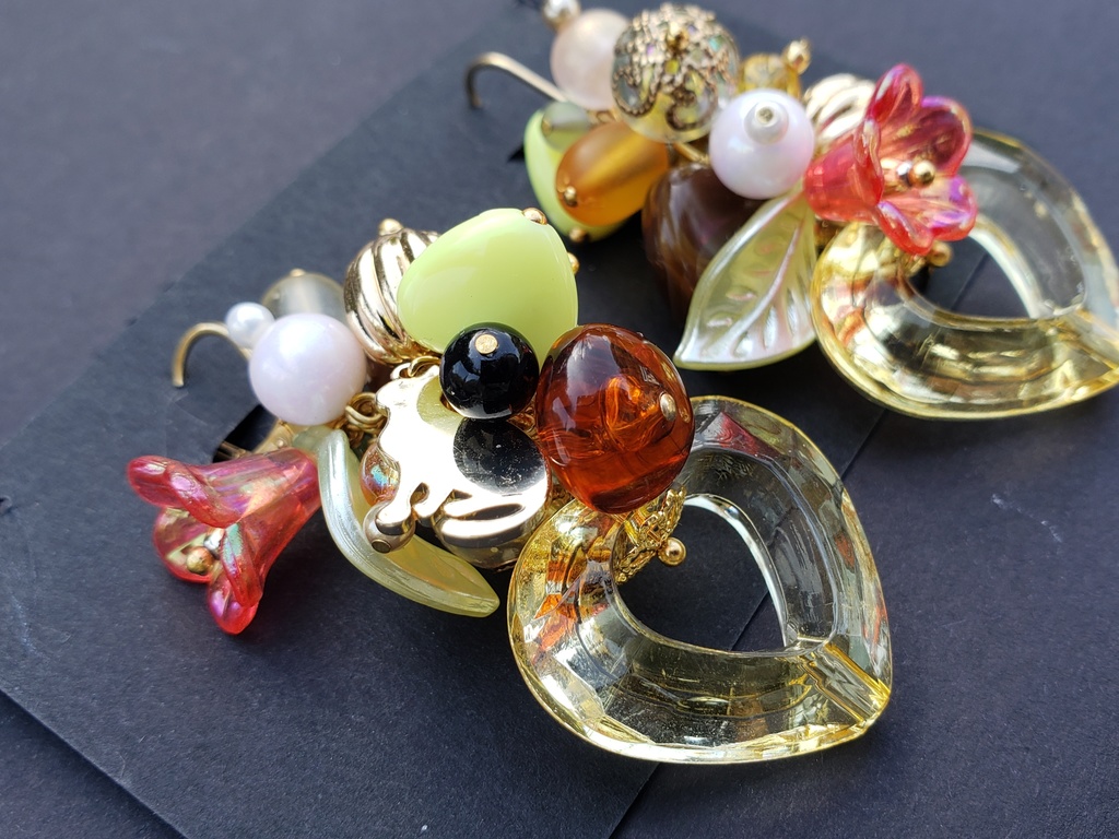 【じゃらじゃら】イメージピアス/イヤリング【はずびん】ハスク