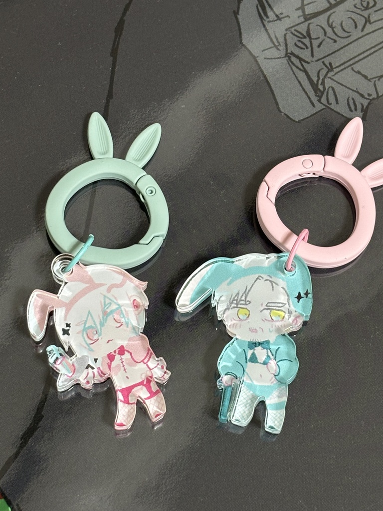 えろバニーアクキー