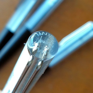 アニメーションフローティングペン / A Man in a Pen, Walking