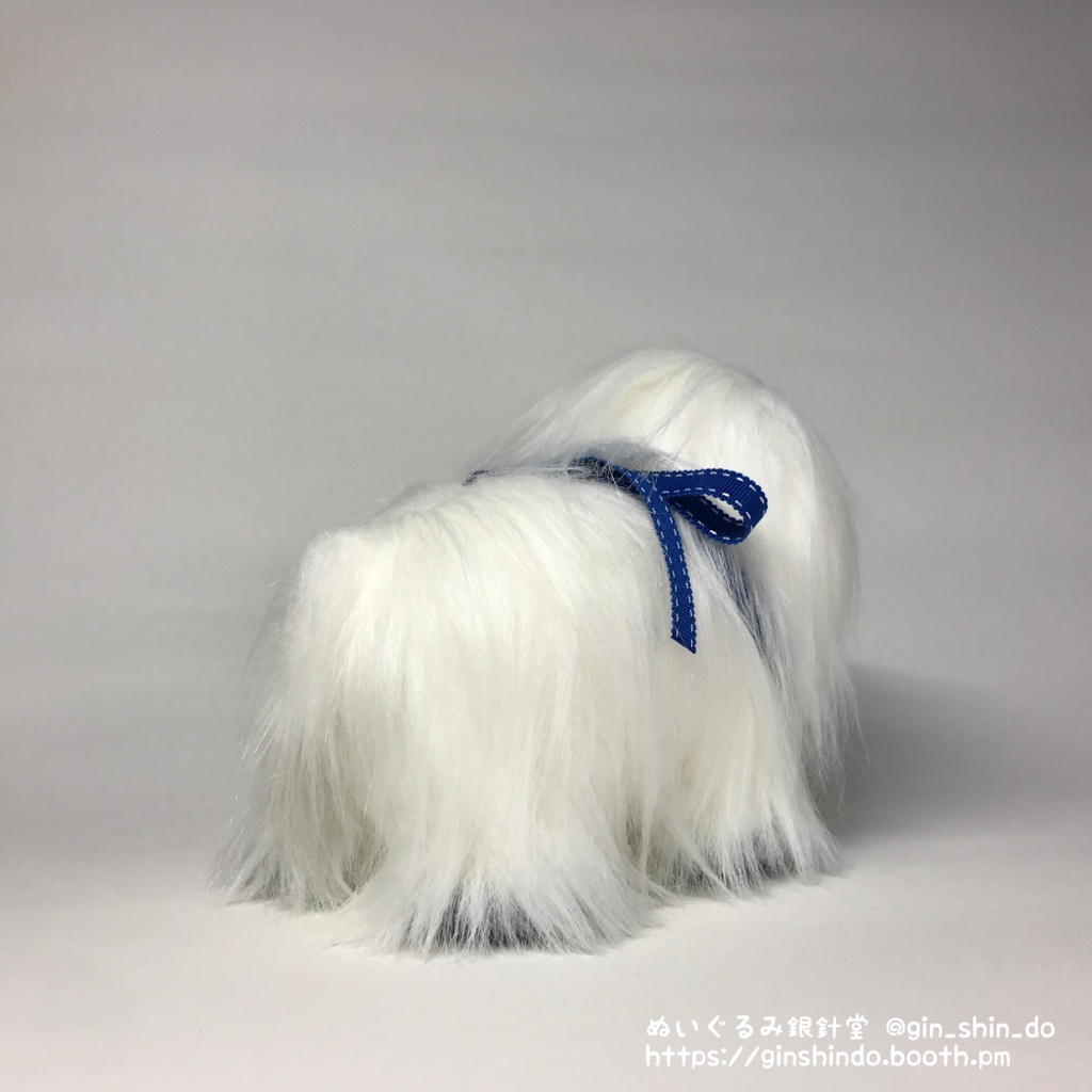 妖怪のけうけげん(白毛青目)