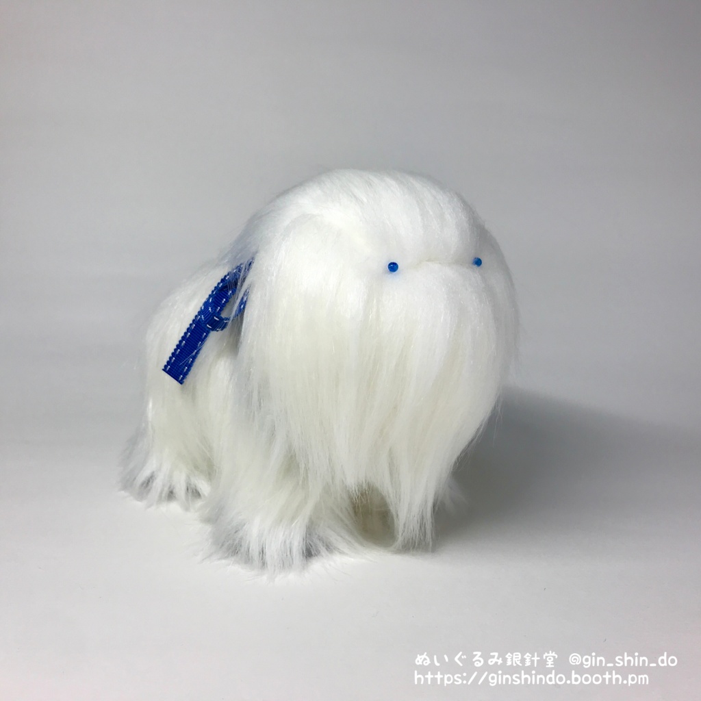 妖怪のけうけげん(白毛青目)