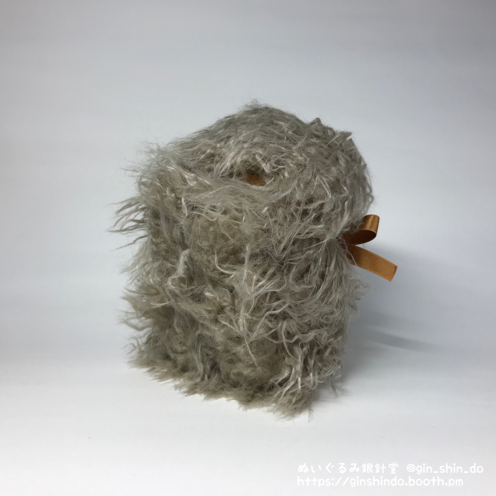 妖怪のけうけげん(茶毛金目)