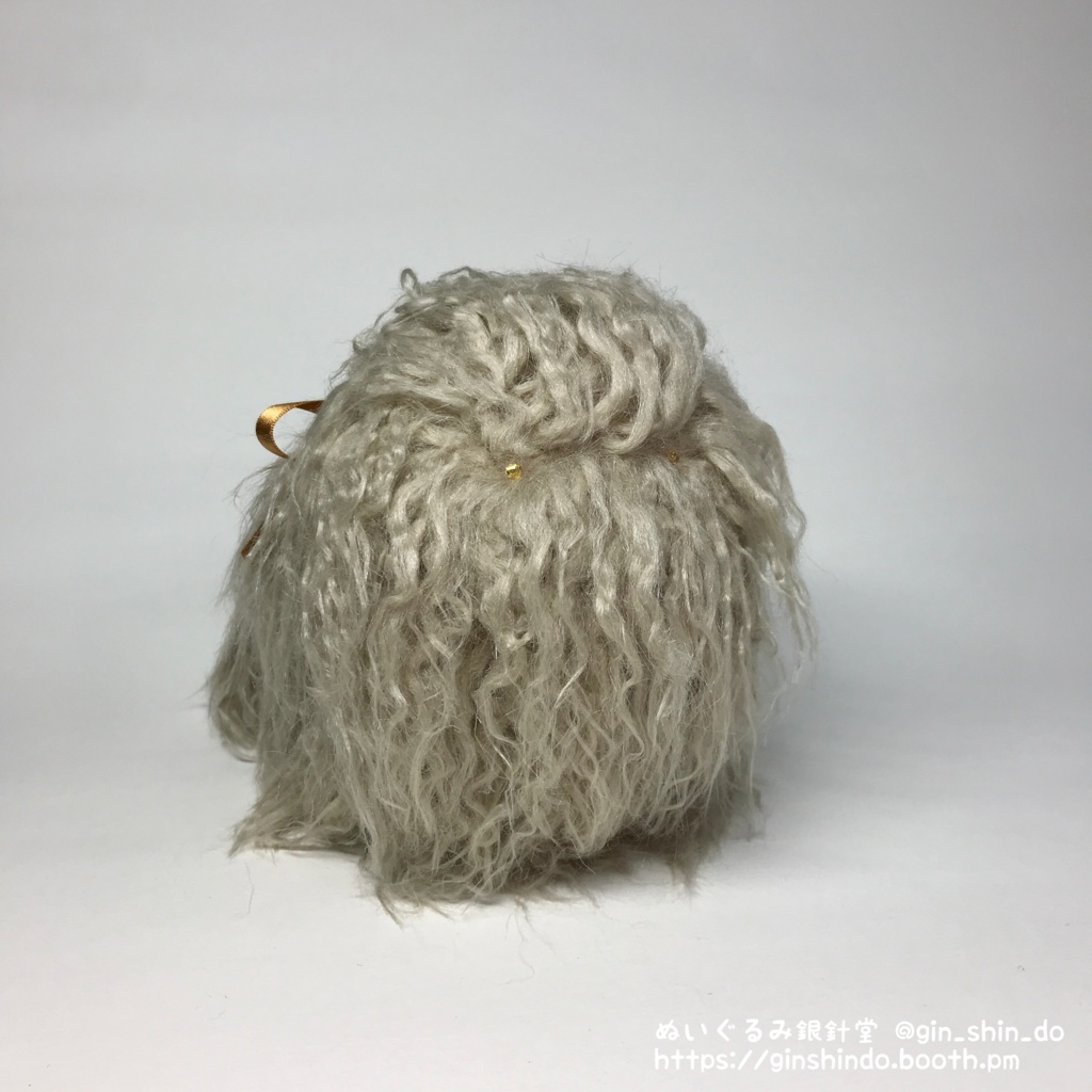 妖怪のけうけげん(茶毛金目)