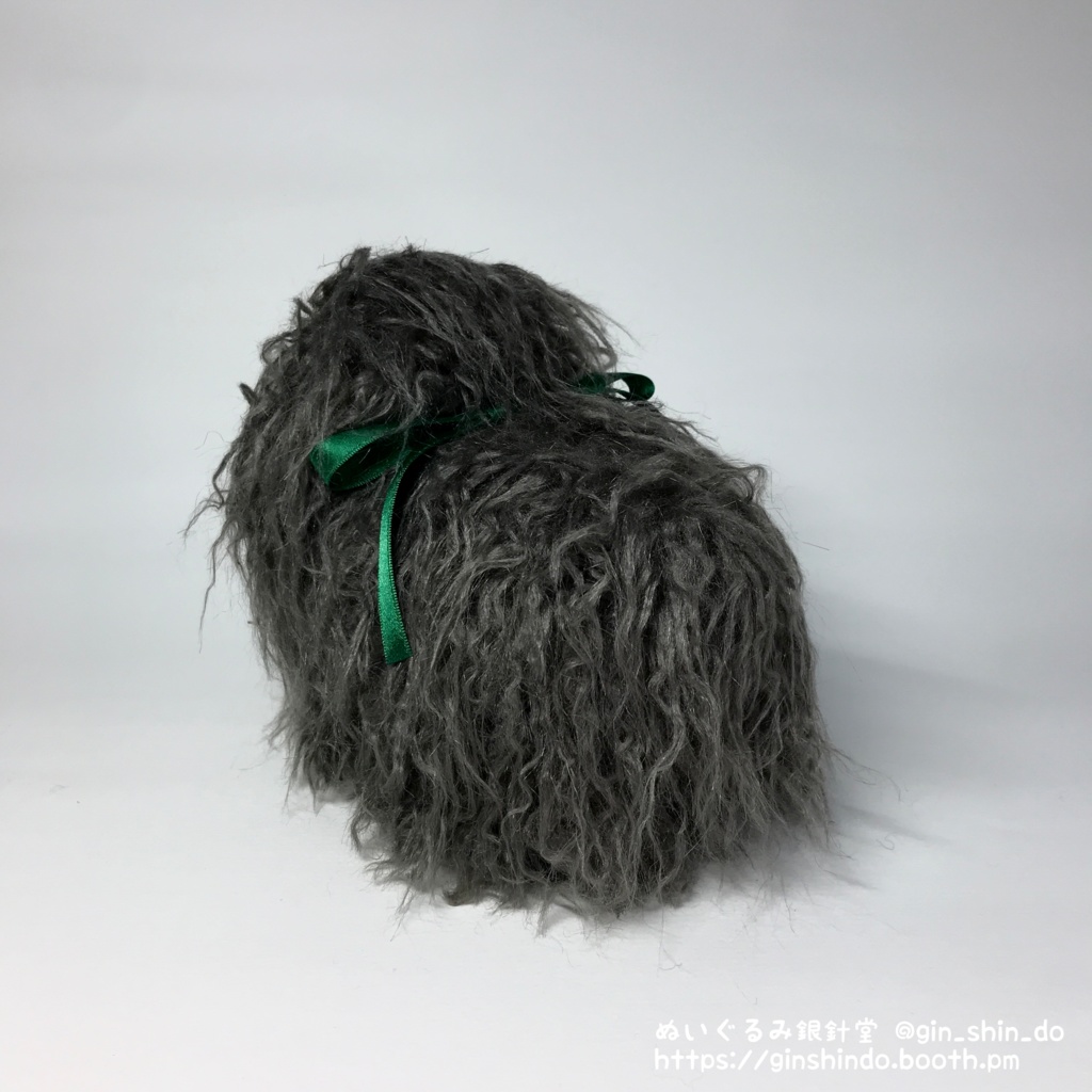 妖怪のけうけげん(灰毛白目)