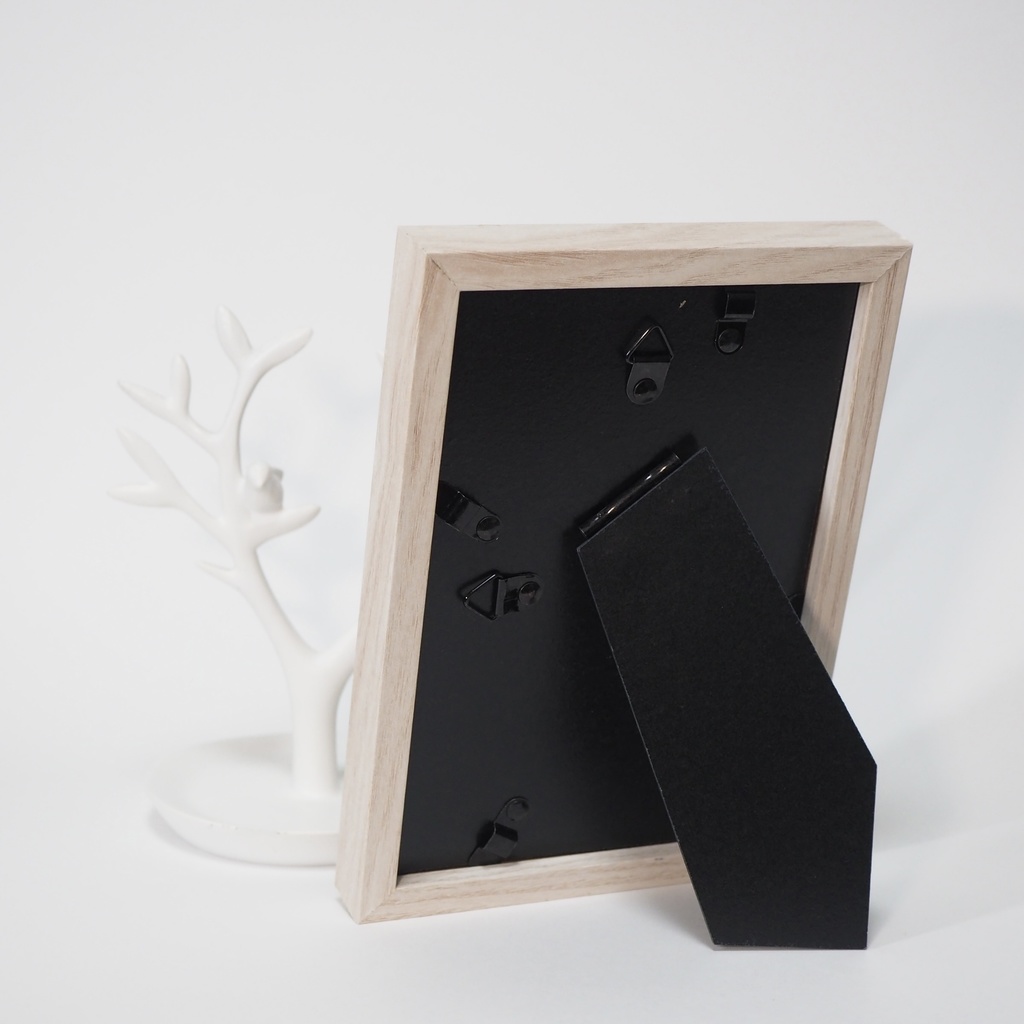 額入原画「赤ずきんとオオカミ」