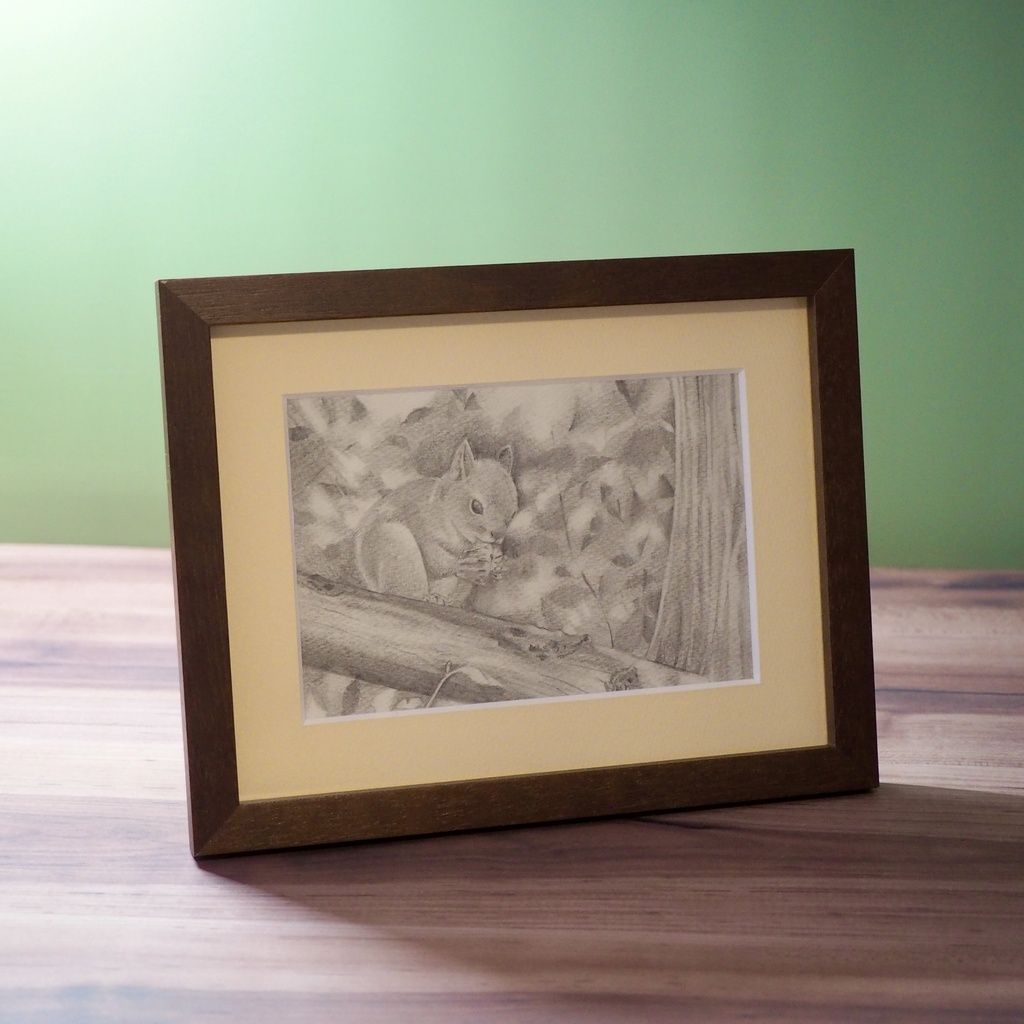 額入鉛筆画「もぐもぐリスさん」原画