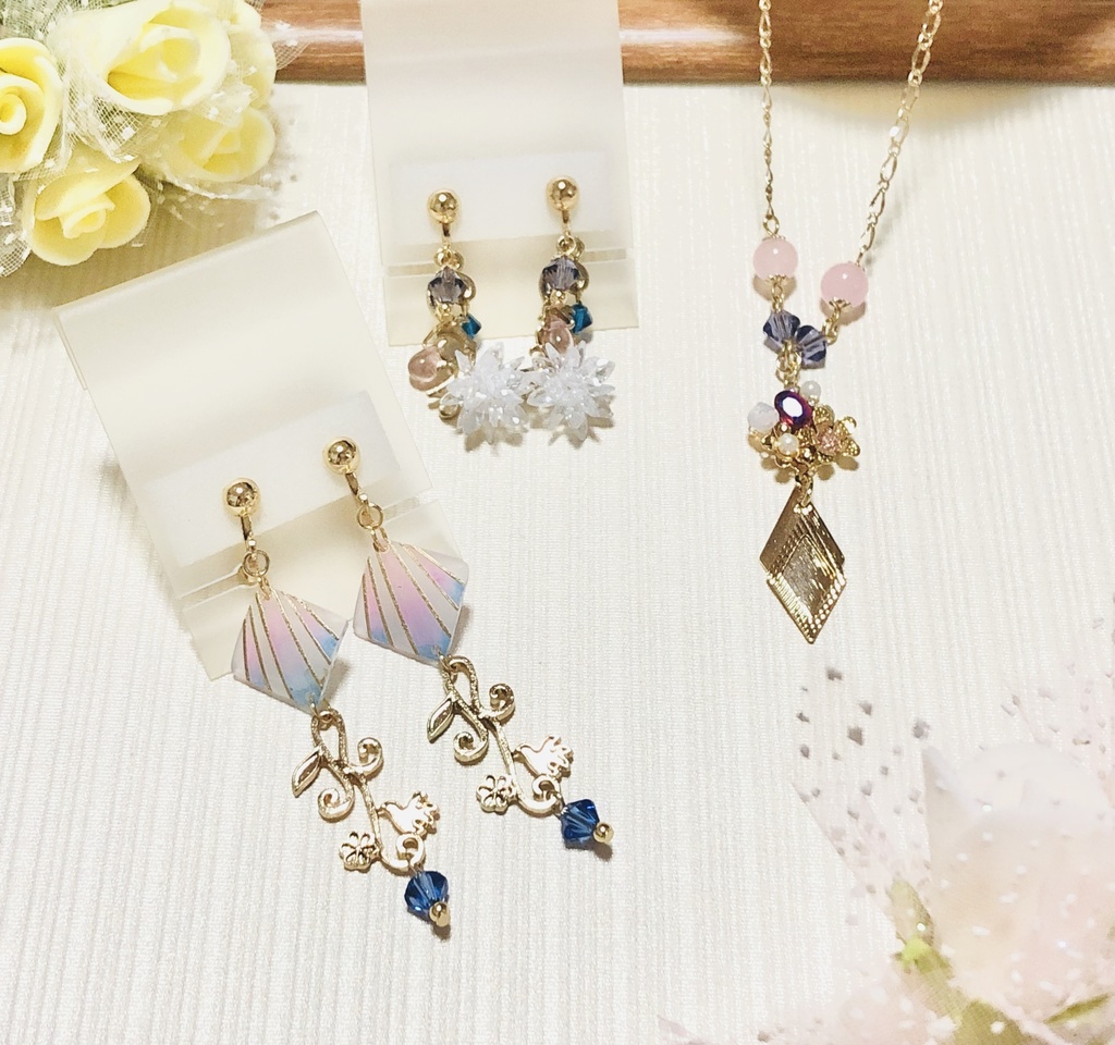 ブルーイリュージョンセット（ペンダント・耳飾りセット）