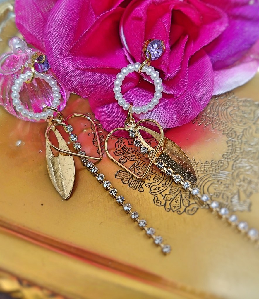 揺れ動くハート(ドール用イヤリング)