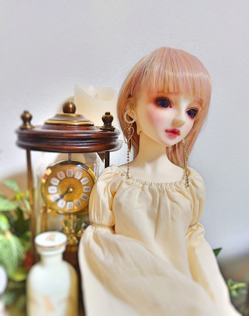 揺れ動くハート(ドール用イヤリング)