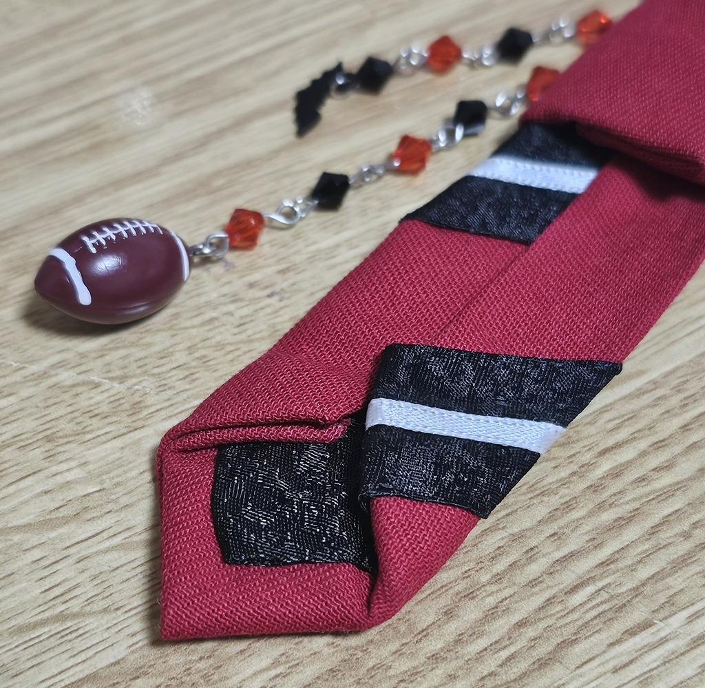 泥門イメージ ネクタイキーホルダー