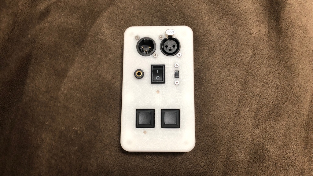 マイクロフォン ミュート＆トーク スイッチボックス XLR版 「みゅ～と～君」(仮名)