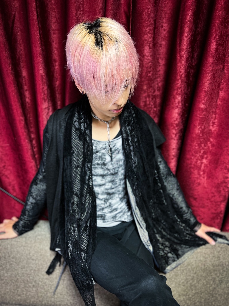 EIKA 着用衣装・使用ストラップ・誕生日チェキセット