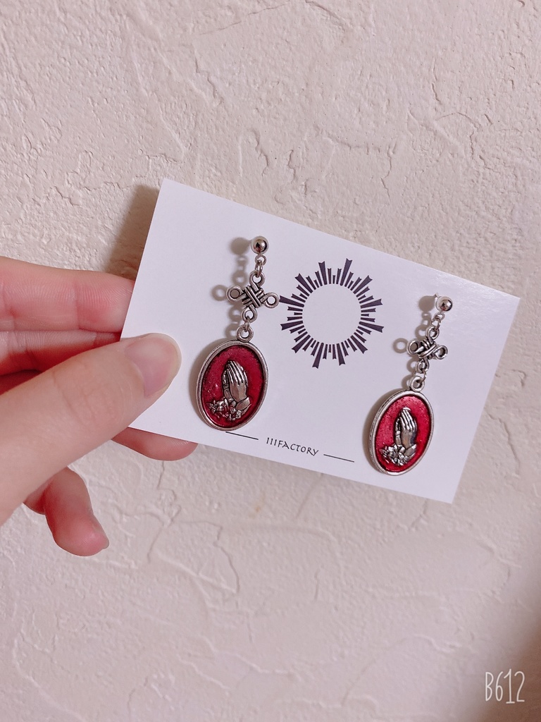 脹相 イメージピアス