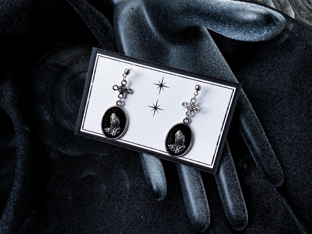 脹相 イメージピアス