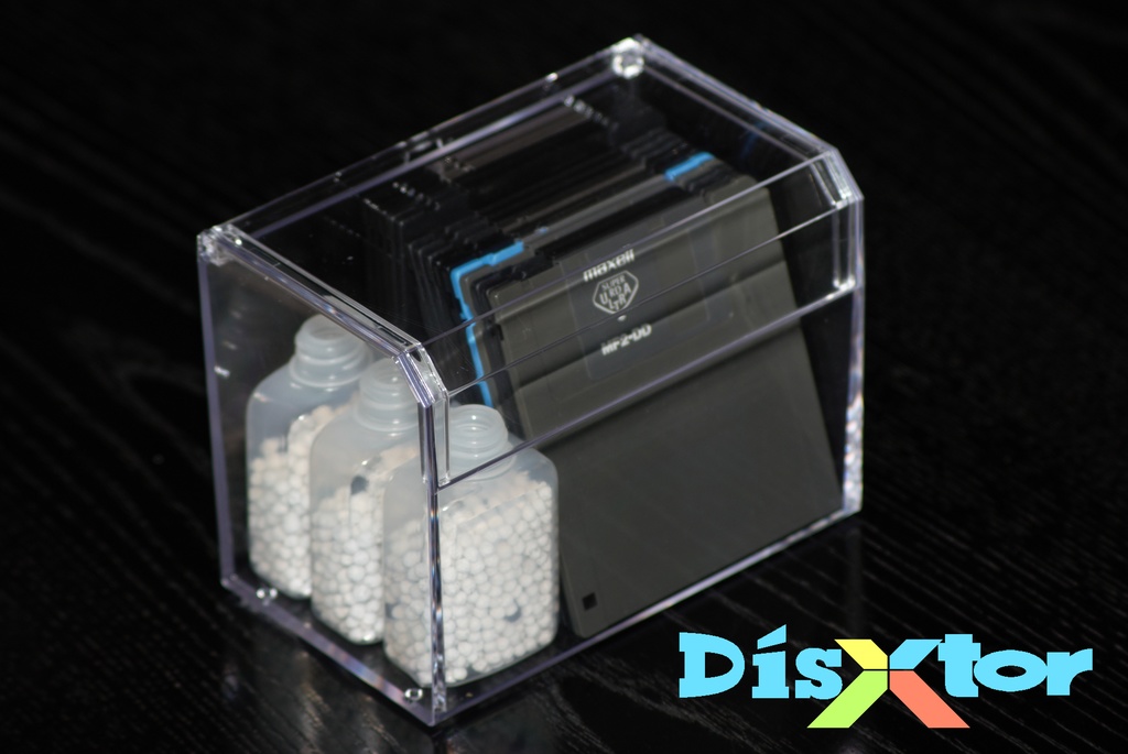 3.5インチフロッピー除湿ケース Disxtor