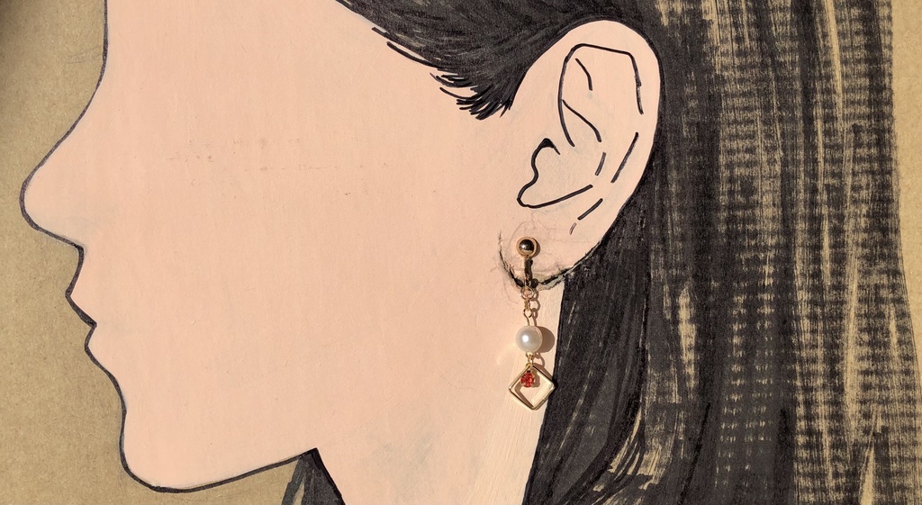 赤と白のきらめき イヤリング