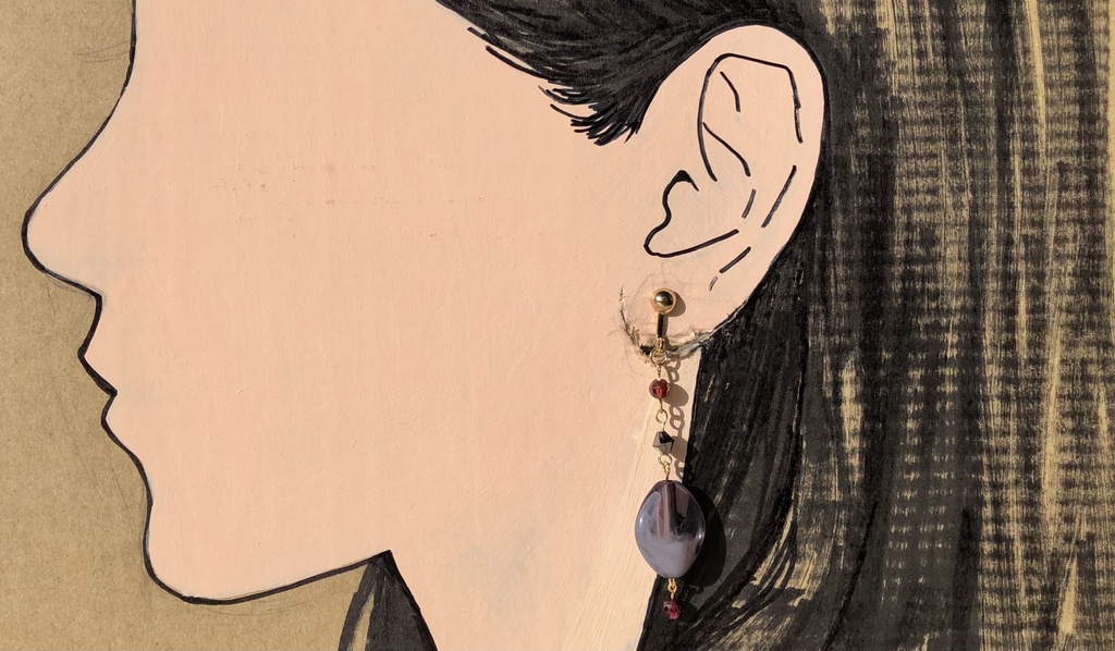 暗闇に咲く イヤリング