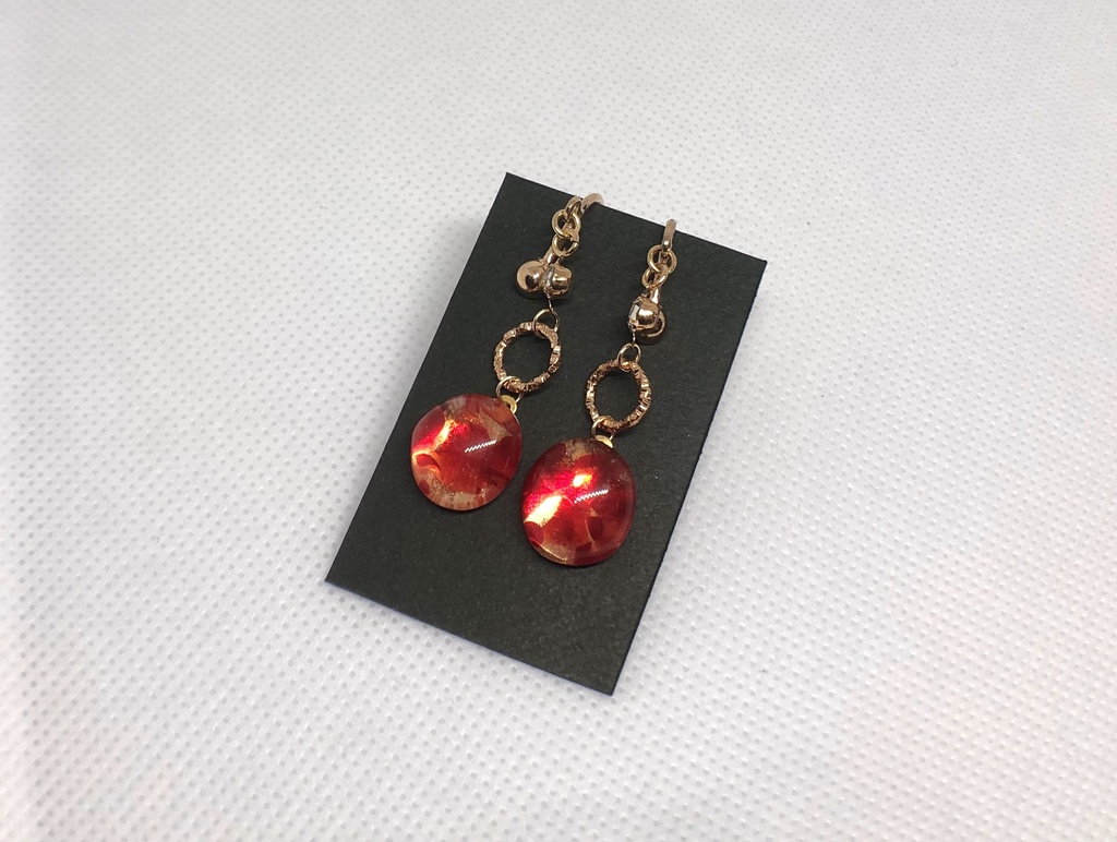 泳ぐ赤 イヤリング