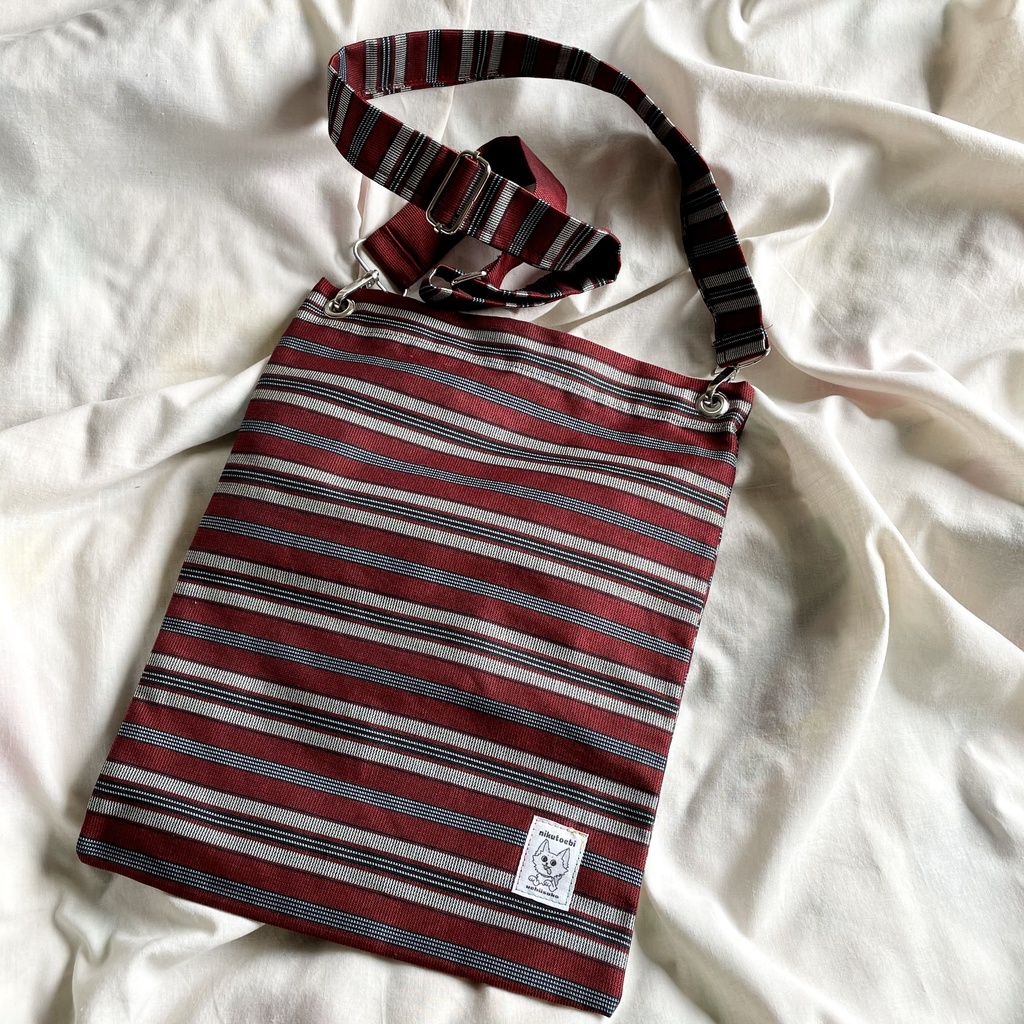 和のサコッシュ・臙脂色　2種