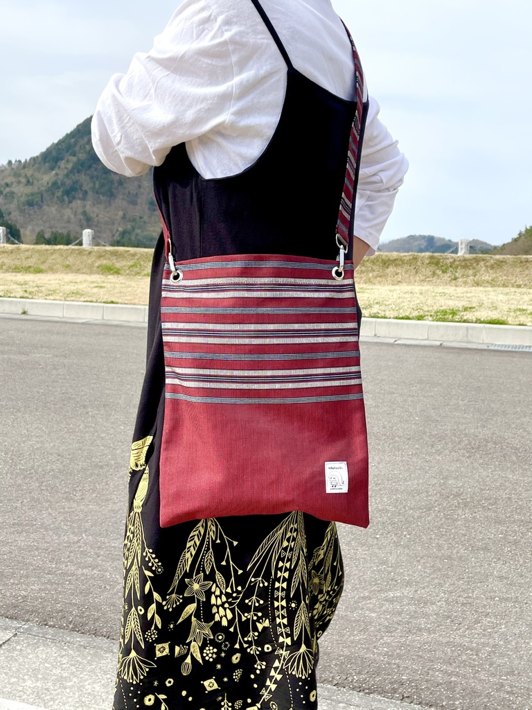 和のサコッシュ・臙脂色 2種