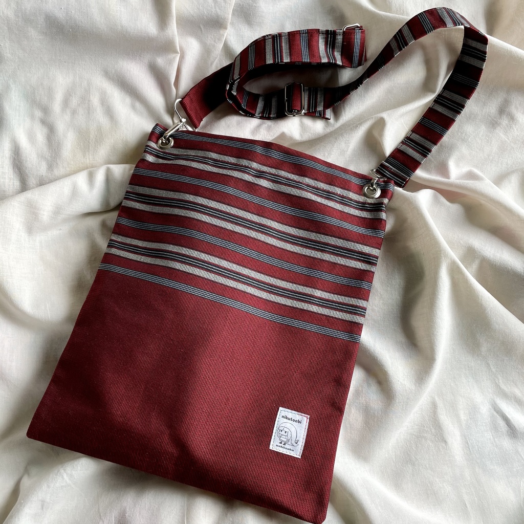 和のサコッシュ・臙脂色 2種