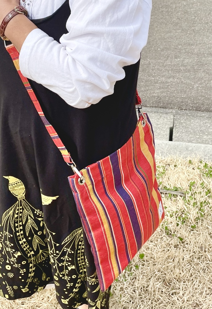 ハイカラなサコッシュ