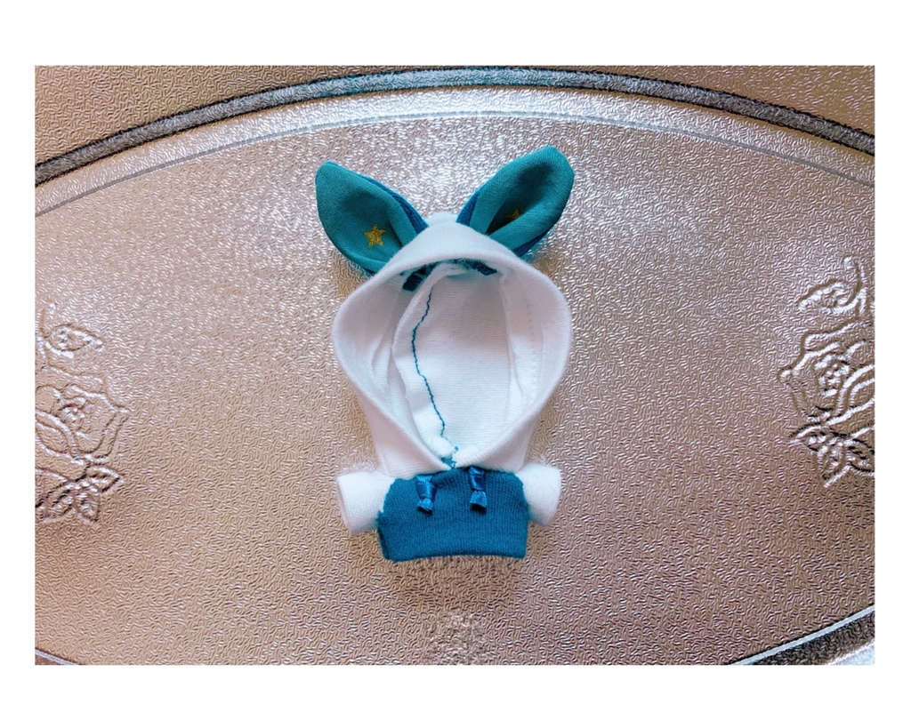うさみみパーカー(8cmぬいちゃん用) 白×濃い青緑