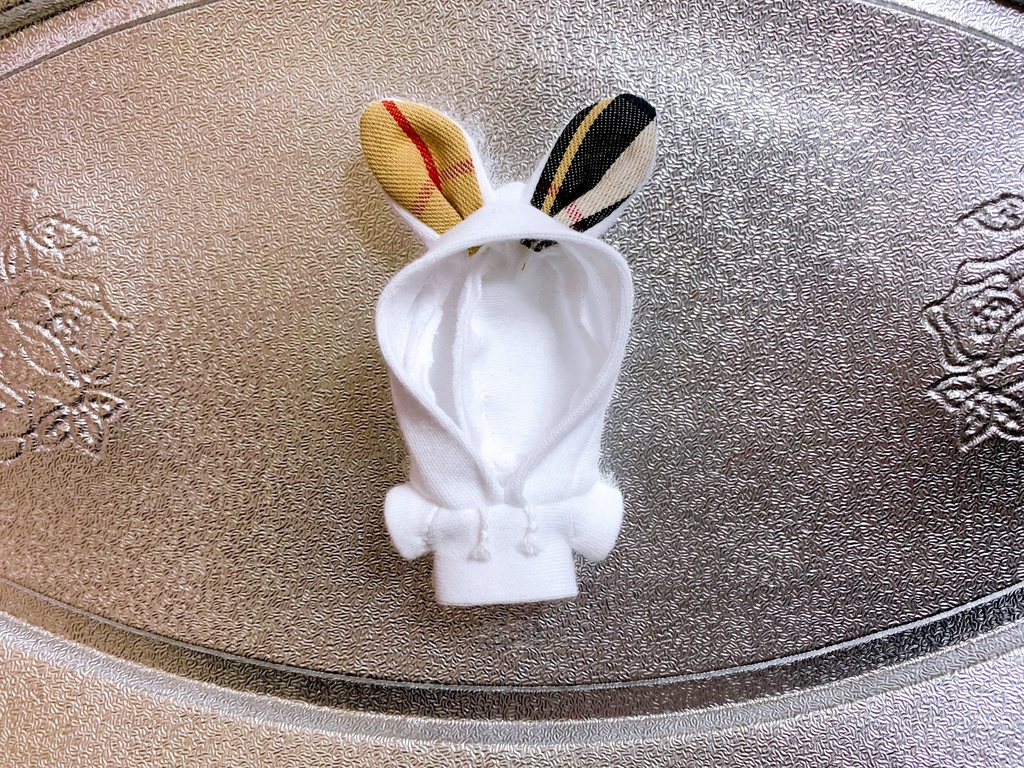 うさみみパーカー (8cmぬいちゃん用) 白ノバチェック