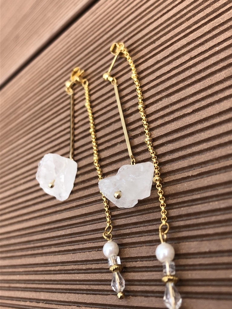 ラフロックバックチェーンピアス