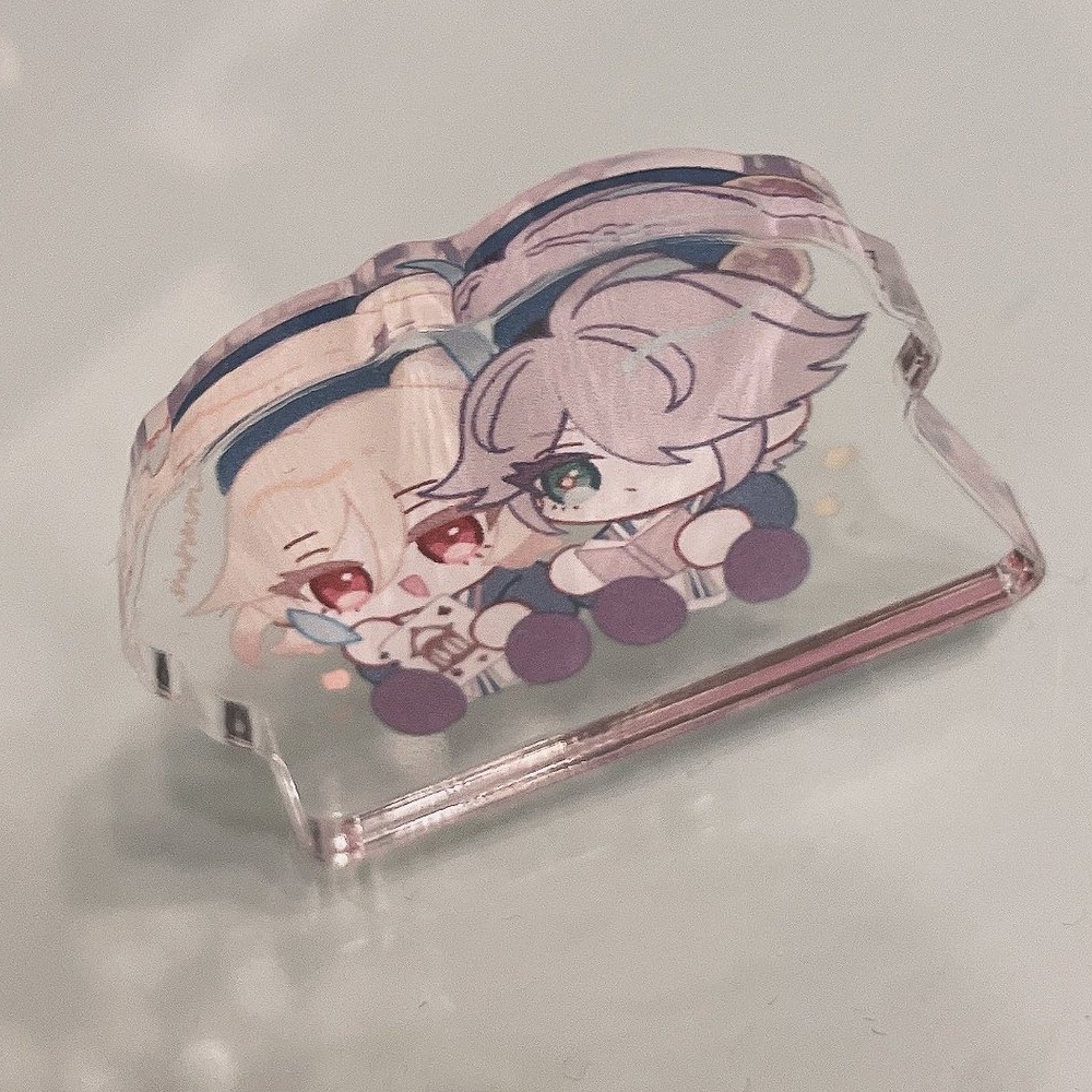 カヴェアル自立アクスタ