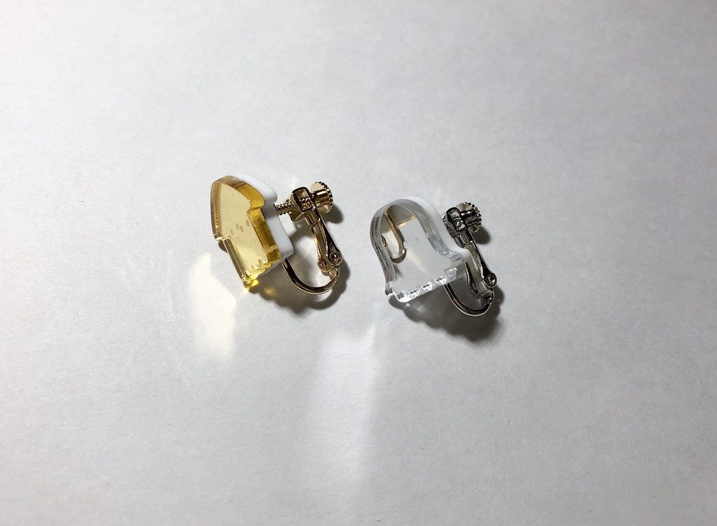 イカタコのシルエットピアス