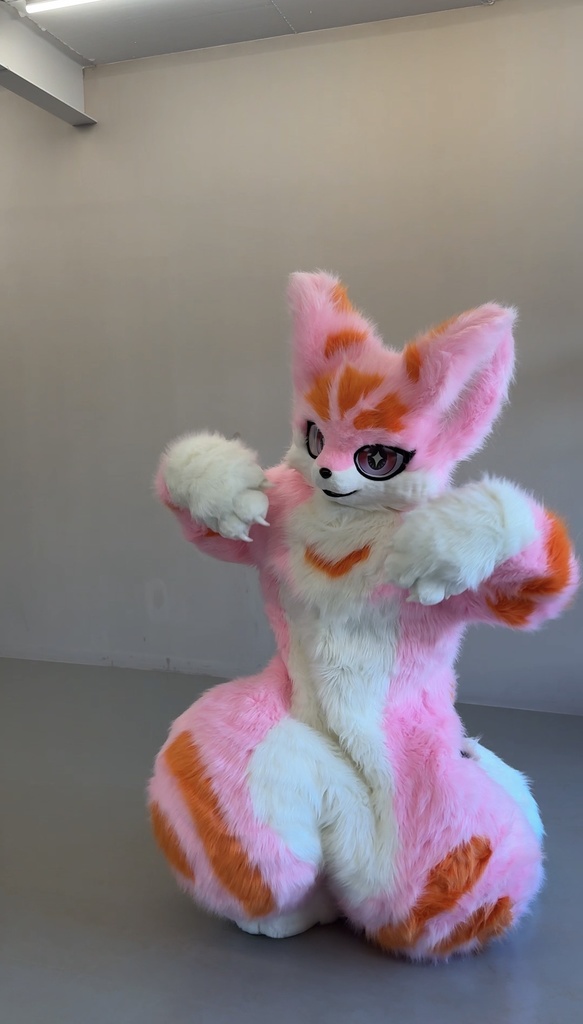 ケモノ着ぐるみで踊ってみたよ。