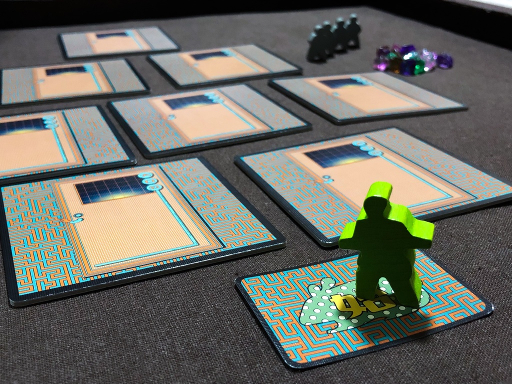 MR.SNEAKY(ミスタースニーキー)