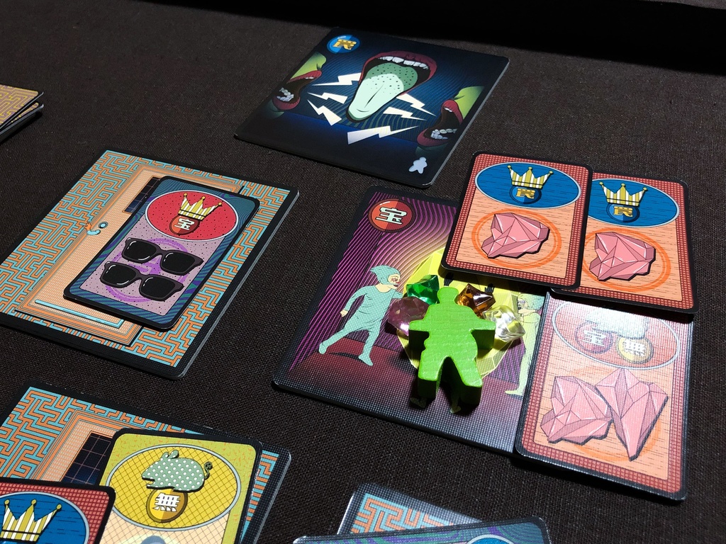 MR.SNEAKY(ミスタースニーキー)