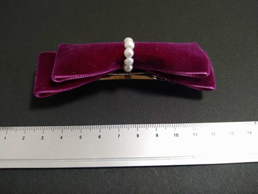 ベルベット生地のバレッタ 紫 見ましたね Booth