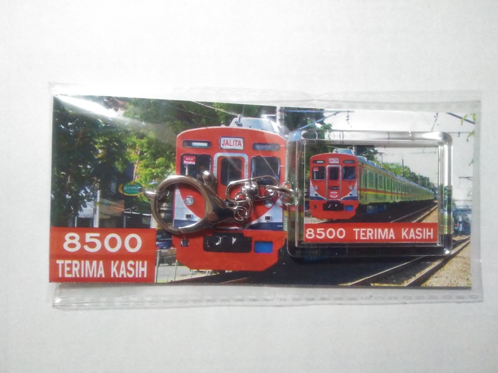 ジャカルタの東急8500系引退記念キーホルダ