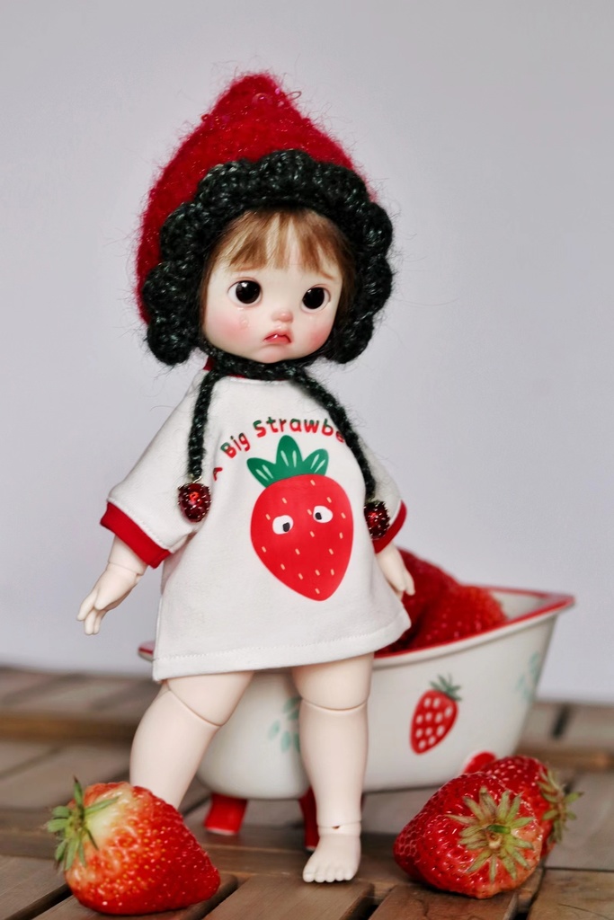 【カカ星球】【1/6,1/4】ドール服 イチゴTシャツ(取寄せ)