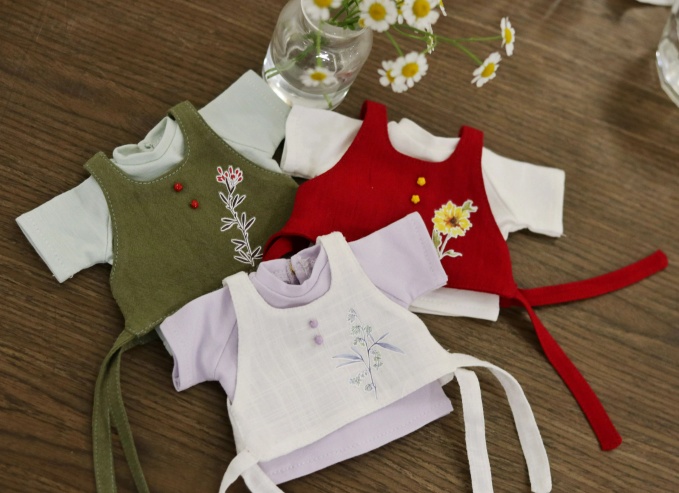 【カカ星球】【1/6】ドール服 花柄ベストセット