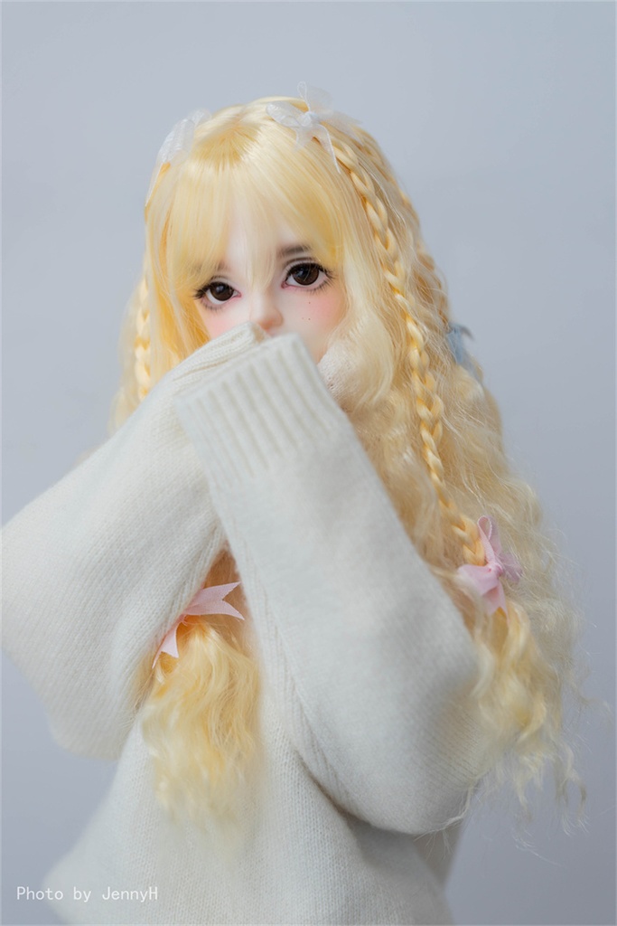【カカ星球】【7-8, 8.5-9inch】ドールウィッグ両サイド三つ編み 緩めウェーブ