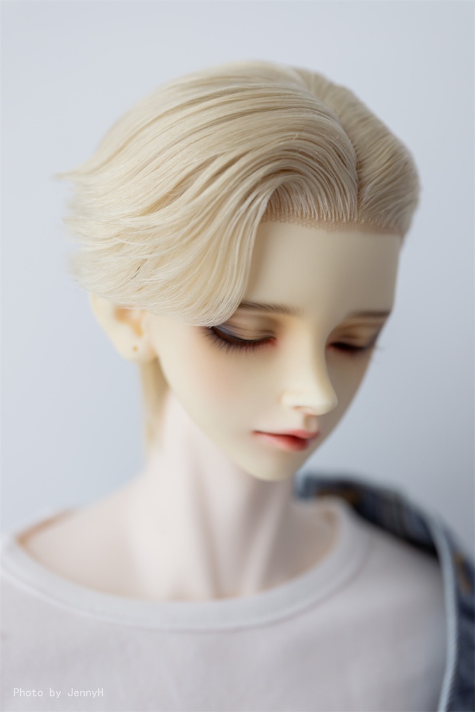 【カカ星球】【8.5-9, 8-8.5inch】ドールウィッグ サイド撫で付け