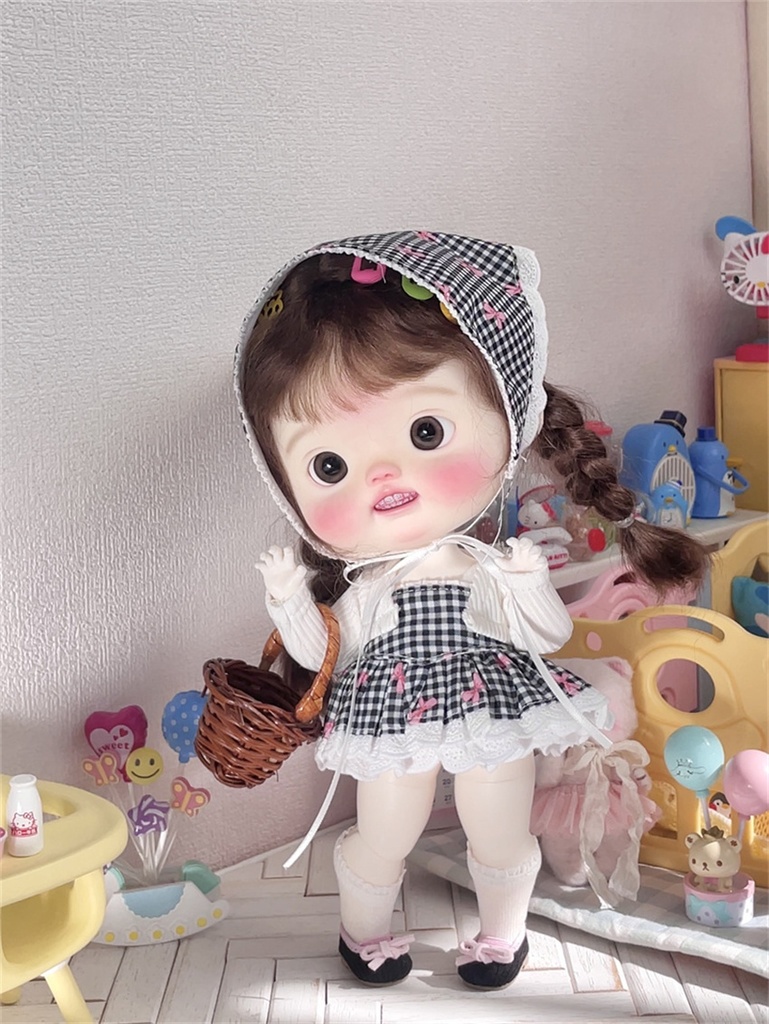 【カカ星球】ドール服 小6分 チェック柄服セット