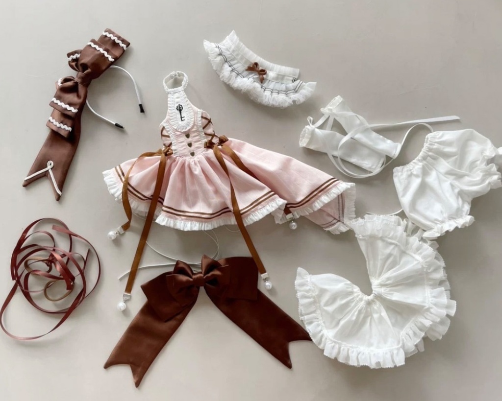 【1/4】ドール服「プレゼント」