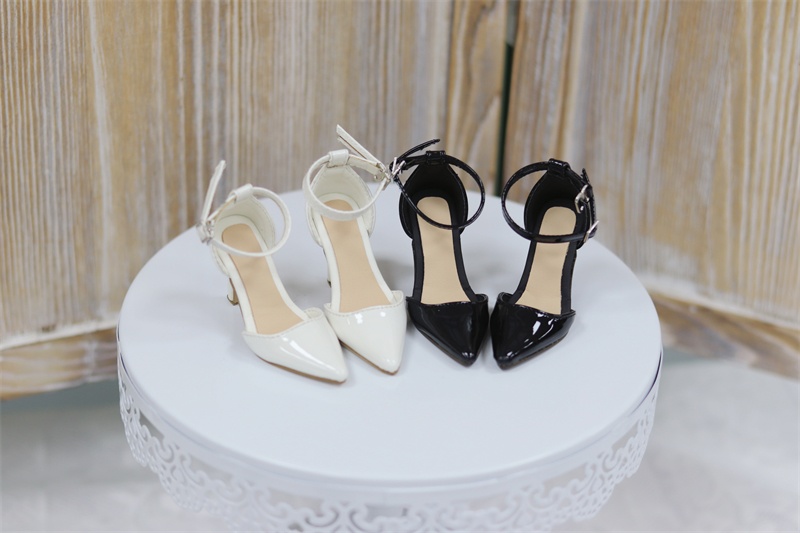 【カカ星球】【1/3】ドール靴　ハイヒール エナメル