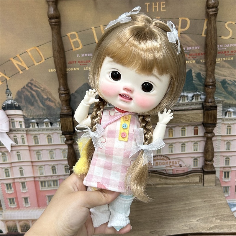 【カカ星球】【7-8,8.5-9,10-11inch】ドールウィッグ リボン付きおさげボブ(取寄せ)