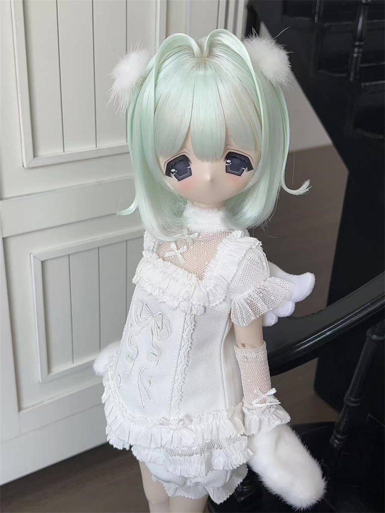 【カカ星球】【8.5-9inch】ドールウィッグ ハネインテークボブ 造形ウィッグ