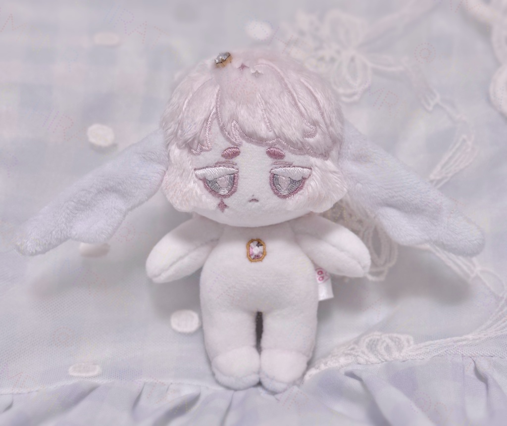 ダイヤモンド天使のぬいぐるみ